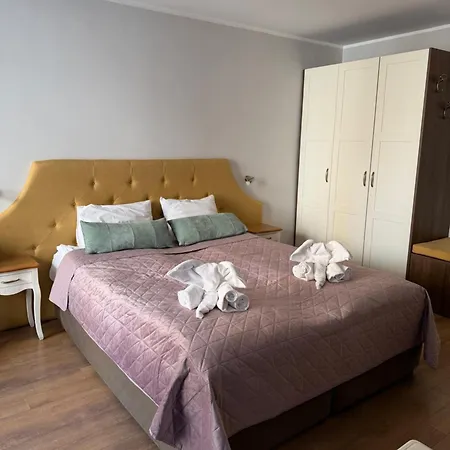 Momenti & Colori Sofía